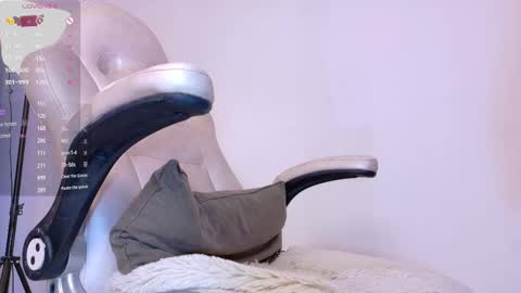 Snapshot of azaria_w chatting on 03-08-25, 10:00 Adriana online show from 03-08-25, 10:00