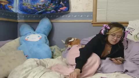 aznp1ea5er online show from 03-20-26, 03:33