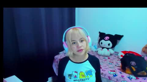 Azu Moure online show from 02-22-26, 05:33