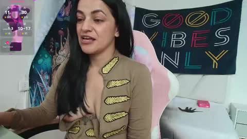 Azucena R online show from 04-16-26, 03:57