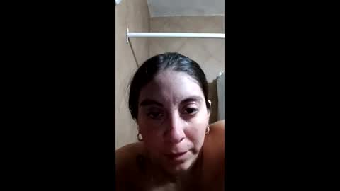 Snapshot of azul2822 chatting on 12-21-25, 09:22 azul2822 online show from 12-21-25, 09:22