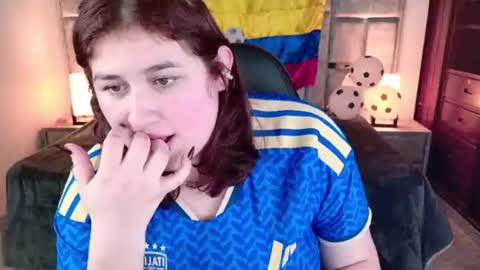 Snapshot of azul_veraa chatting on 06-26-26, 03:49 Azul online show from 06-26-26, 03:49