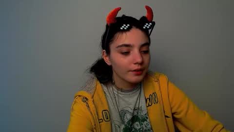 azumi_chan_ online show from 10-12-25, 01:32