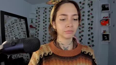 azumi saan online show from 11-17-25, 02:17