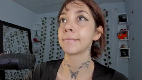 azumi saan online show from 12-20-25, 02:40