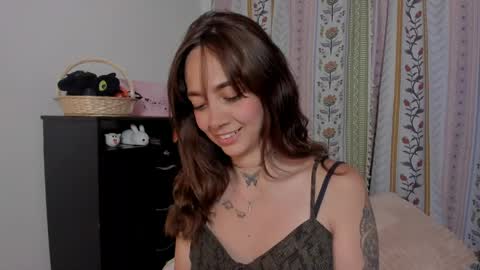 Snapshot of azumi_saan chatting on 05-09-26, 01:33 azumi saan online show from 05-09-26, 01:33
