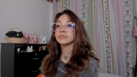 Snapshot of azumi_saan chatting on 06-09-26, 02:23 azumi saan online show from 06-09-26, 02:23