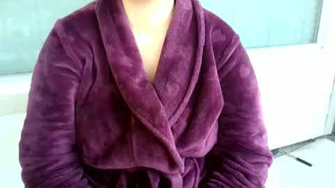 Snapshot of azuregoddess chatting on 05-25-26, 02:12 azuregoddess online show from 05-25-26, 02:12