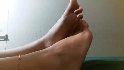 Snapshot of azuregoddess chatting on 05-26-26, 03:35 azuregoddess online show from 05-26-26, 03:35