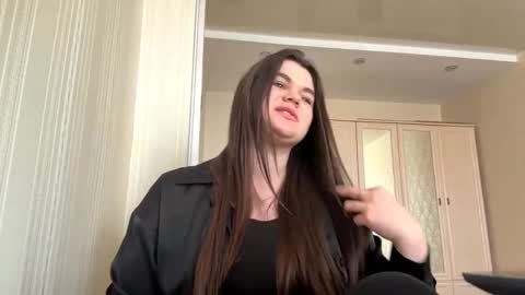 Elara online show from 03-28-26, 12:16