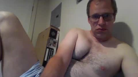 Snapshot of b21lundeen chatting on 09-09-25, 12:10 your-personal-weener online show from 09-09-25, 12:10