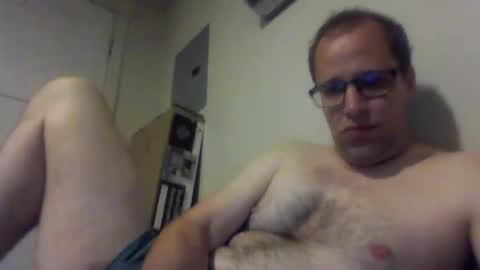 Snapshot of b21lundeen chatting on 11-07-25, 12:54 your-personal-weener online show from 11-07-25, 12:54