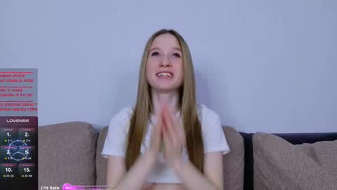 Snapshot of b4by_emilia chatting on 11-04-25, 10:03 b4by_emilia online show from 11-04-25, 10:03