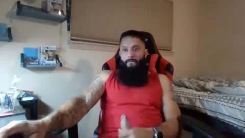 Snapshot of b713htx chatting on 11-23-25, 08:58 Miguel online show from 11-23-25, 08:58