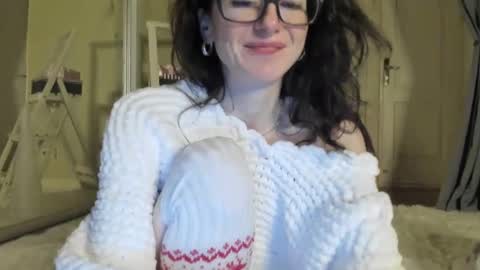 Snapshot of babby_jewel chatting on 12-22-24, 03:22 babby_jewel online show from 12-22-24, 03:22