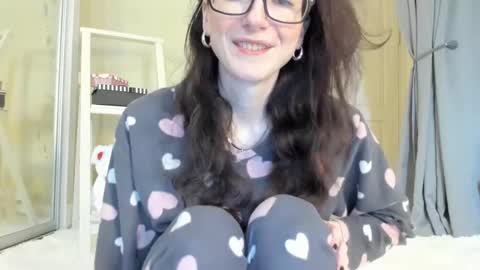 Snapshot of babby_jewel chatting on 01-08-25, 11:10 babby_jewel online show from 01-08-25, 11:10