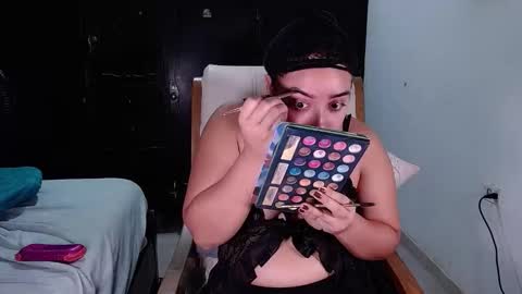 Snapshot of babby_swet chatting on 10-26-25, 12:11 babby_swet online show from 10-26-25, 12:11