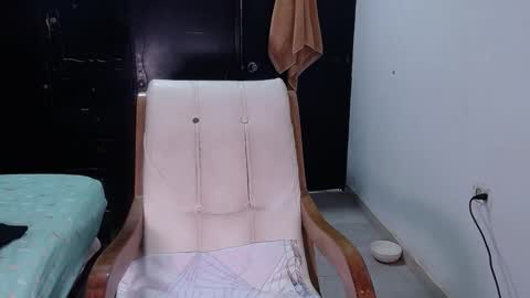 Snapshot of babby_swet chatting on 11-14-25, 11:20 babby_swet online show from 11-14-25, 11:20