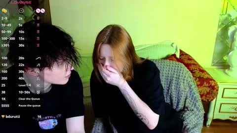 Snapshot of babees_eva chatting on 10-11-25, 12:04 Sweety Eva online show from 10-11-25, 12:04