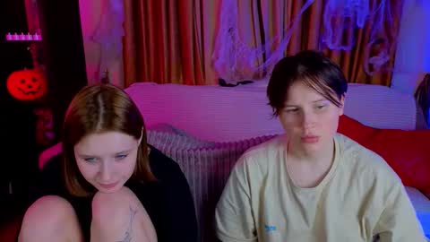 Snapshot of babees_eva chatting on 10-29-25, 07:37 Sweety Eva online show from 10-29-25, 07:37