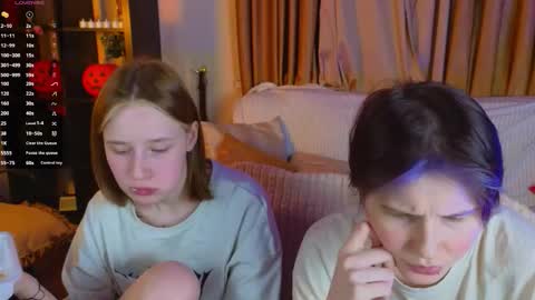 Snapshot of babees_eva chatting on 11-08-25, 07:01 Sweety Eva online show from 11-08-25, 07:01