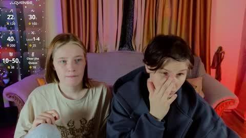 Snapshot of babees_eva chatting on 11-27-25, 11:23 Sweety Eva online show from 11-27-25, 11:23