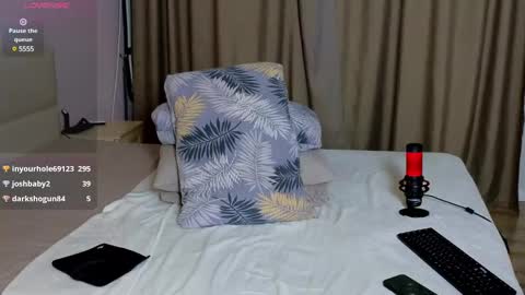 Lina online show from 12-20-24, 08:12