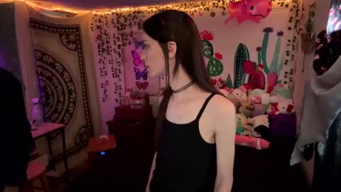 Snapshot of babiifern chatting on 02-03-25, 04:20 Fern Browning online show from 02-03-25, 04:20