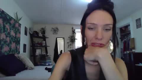 Snapshot of babiifern chatting on 09-26-25, 02:54 Fern Browning online show from 09-26-25, 02:54