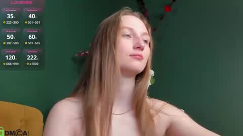 Snapshot of baby_annn chatting on 06-12-26, 02:43 Ann online show from 06-12-26, 02:43