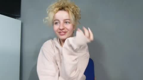 Snapshot of baby_doll91 chatting on 01-23-25, 06:14 Babby Doll online show from 01-23-25, 06:14