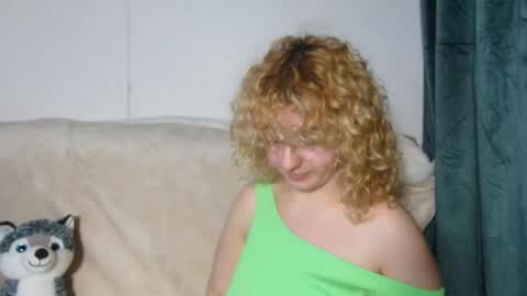 Snapshot of baby_doll91 chatting on 02-17-25, 06:37 Babby Doll online show from 02-17-25, 06:37