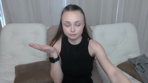 Snapshot of baby_emmaa chatting on 01-27-25, 10:38 Baby emmaa online show from 01-27-25, 10:38