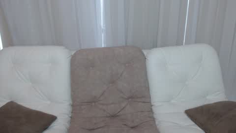 Snapshot of baby_emmaa chatting on 01-28-25, 10:23 Baby emmaa online show from 01-28-25, 10:23