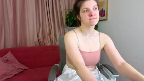 Snapshot of baby_evalena chatting on 06-06-26, 05:01 Evalena maybe just Eva online show from 06-06-26, 05:01
