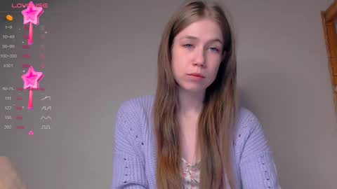 Snapshot of baby_girl_0001 chatting on 02-20-25, 01:25 Kira online show from 02-20-25, 01:25