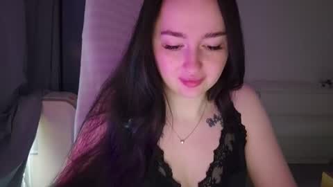 Snapshot of baby_girl_2028 chatting on 06-25-26, 07:24 Gabriella online show from 06-25-26, 07:24