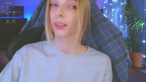 Snapshot of baby_gopn1k chatting on 12-20-24, 03:00 baby gopn1k online show from 12-20-24, 03:00