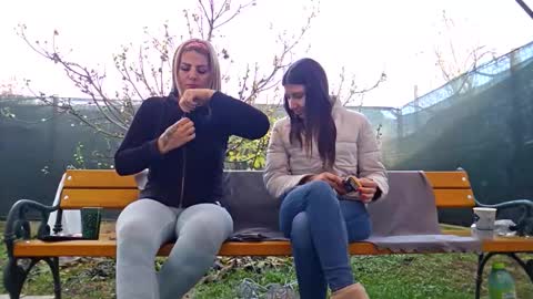 Snapshot of baby_inna chatting on 11-12-25, 07:09 Inna online show from 11-12-25, 07:09