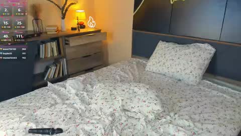 Snapshot of baby_is_ready chatting on 02-14-25, 12:14 Emily online show from 02-14-25, 12:14