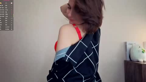 Snapshot of baby_is_ready chatting on 04-25-26, 07:33 Emily online show from 04-25-26, 07:33