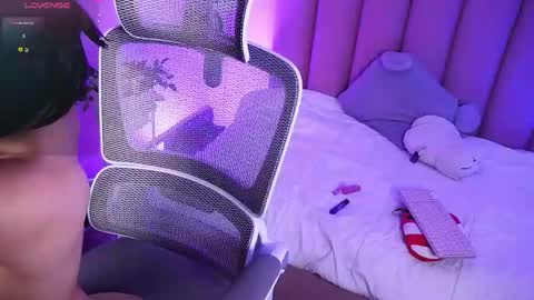 Baby june online show from 05-16-26, 03:58