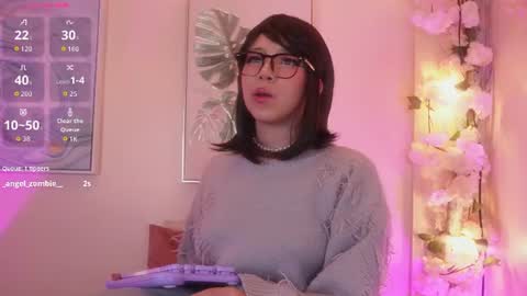 Baby june online show from 06-11-26, 03:37