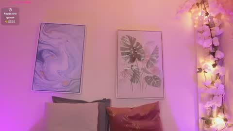 Snapshot of baby_june1 chatting on 06-19-26, 03:44 Baby june online show from 06-19-26, 03:44