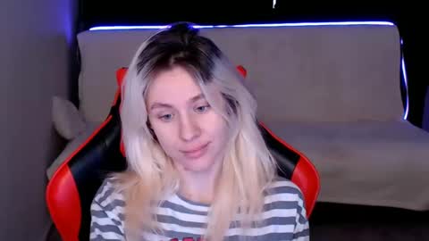 Snapshot of baby_kitte chatting on 12-08-24, 06:43 baby_kitte online show from 12-08-24, 06:43