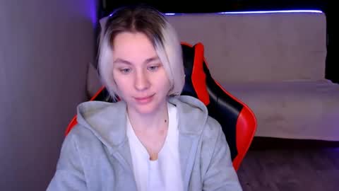 Snapshot of baby_kitte chatting on 12-12-24, 11:58 baby_kitte online show from 12-12-24, 11:58