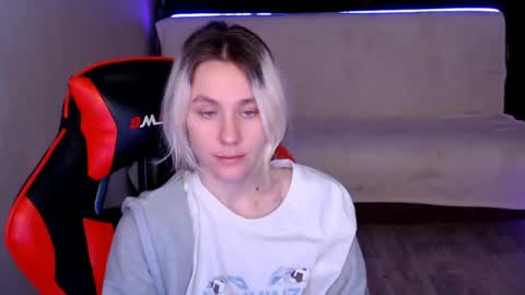 Snapshot of baby_kitte chatting on 12-13-24, 03:16 baby_kitte online show from 12-13-24, 03:16