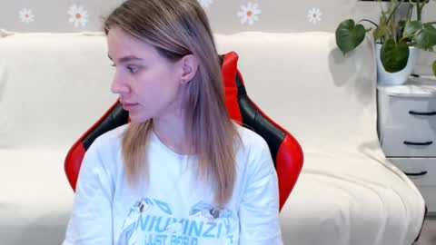 Snapshot of baby_kitte chatting on 02-28-25, 04:10 baby_kitte online show from 02-28-25, 04:10