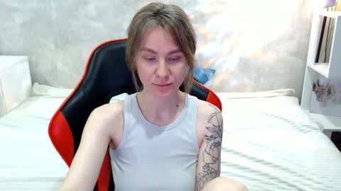 Snapshot of baby_kitte chatting on 09-29-25, 04:17 baby_kitte online show from 09-29-25, 04:17