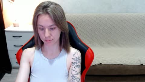 Snapshot of baby_kitte chatting on 10-13-25, 03:17 baby_kitte online show from 10-13-25, 03:17